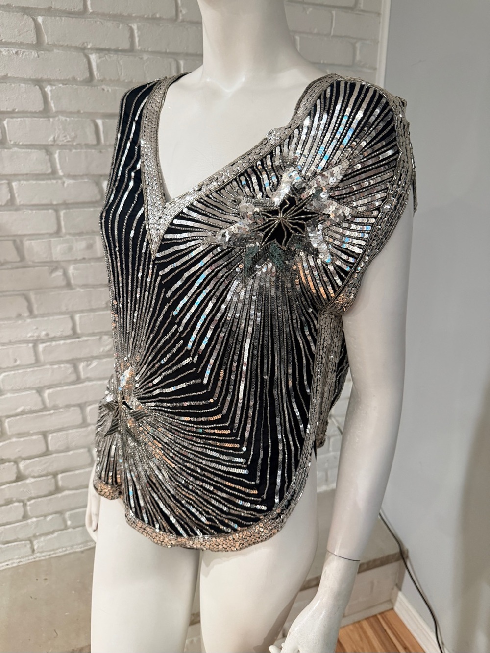 Frank Usher Art Deco Sequin Beaded Top Silver Sequin & Beads 100% Black Silk S - Picture 5 of 15